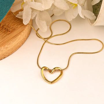 KNOT HEART PENDENT